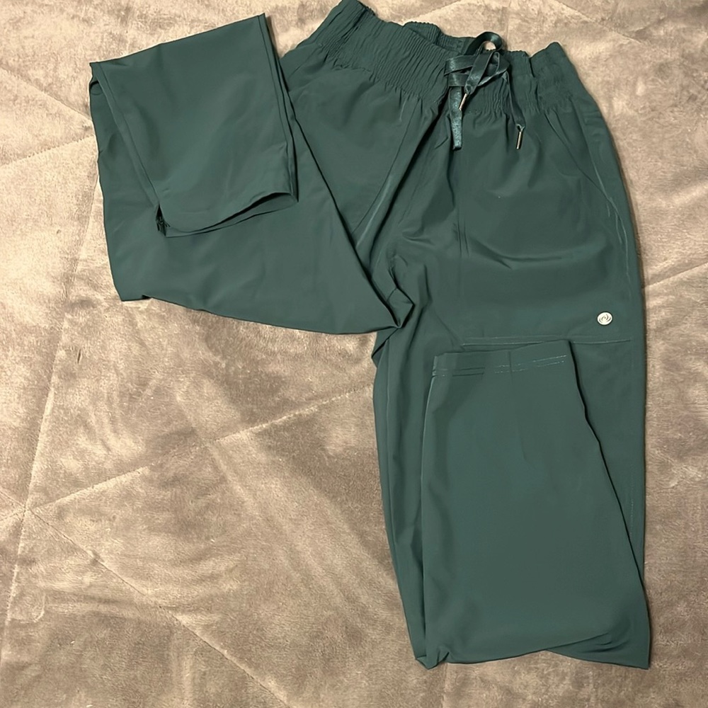 Scrub joggers!
